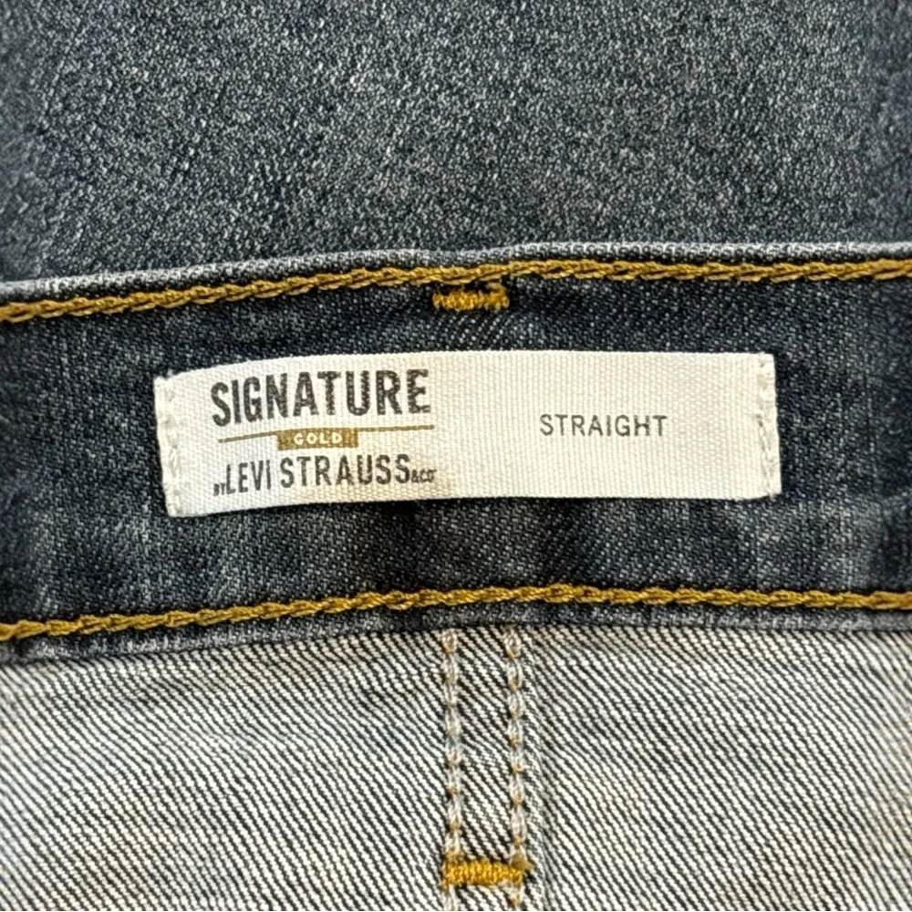 Levi Strauss Signature Gold Straight Leg Men's Jeans Faded Blue Denim Work 46x30